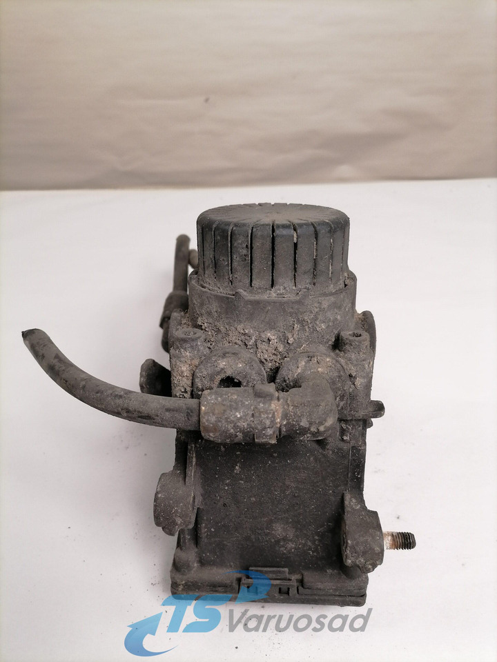 Scania EBS brake valve 1499799 - Спирачен клапан за Камион: снимка 2 Scania EBS brake valve 1499799 - Спирачен клапан за Камион: снимка 2