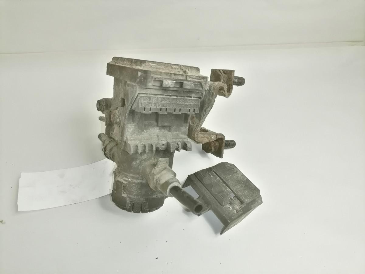 Scania EBS brake valve 1754939 - Спирачен клапан за Камион: снимка 2 Scania EBS brake valve 1754939 - Спирачен клапан за Камион: снимка 2