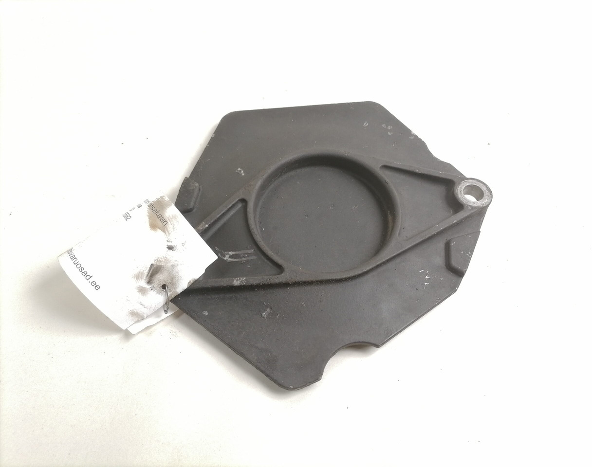 Scania Engine front cover 1725582 - Двигател и части за Камион: снимка 3 Scania Engine front cover 1725582 - Двигател и части за Камион: снимка 3