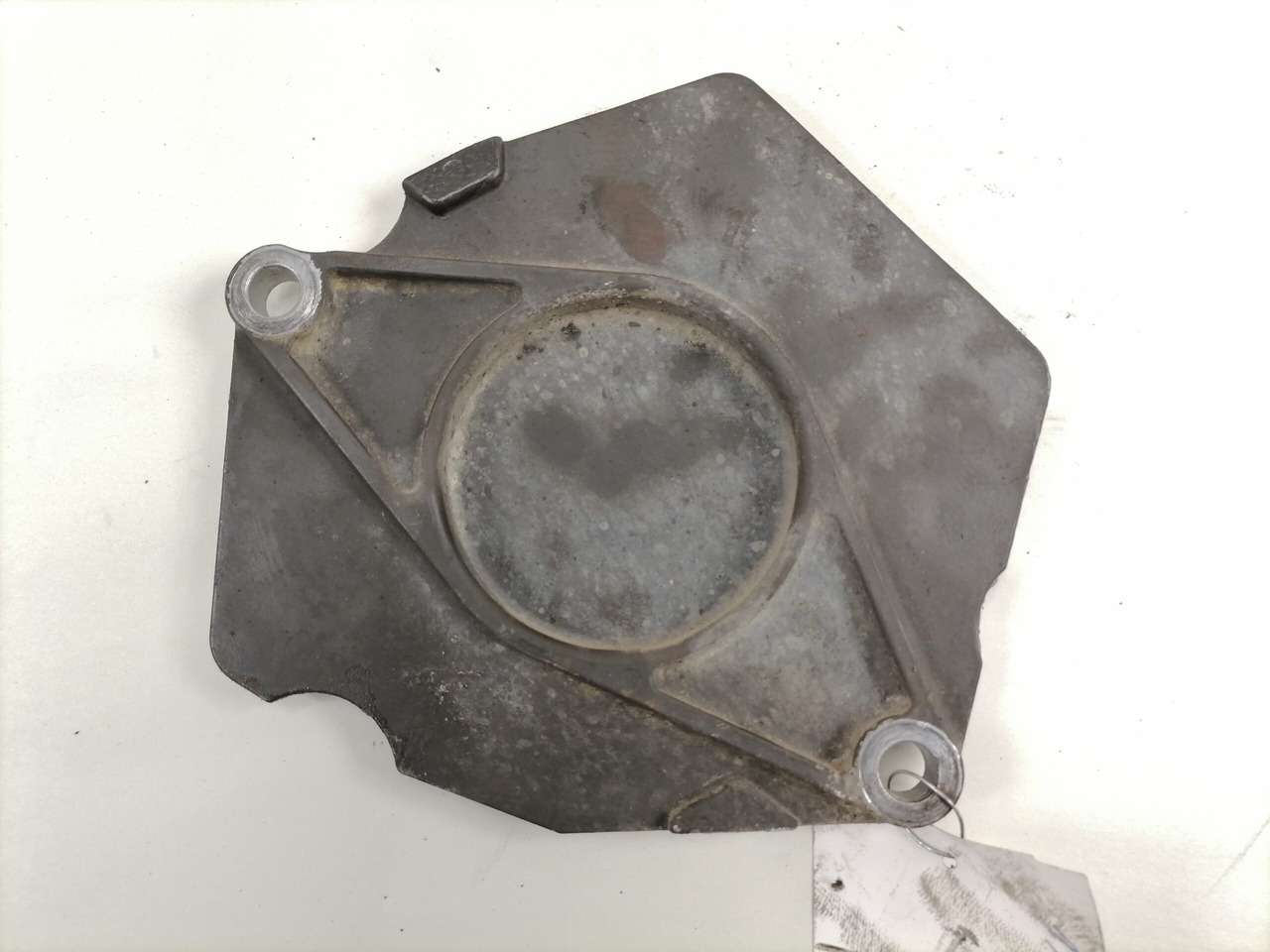 Scania Engine front cover 1892785 - Двигател и части за Камион: снимка 2 Scania Engine front cover 1892785 - Двигател и части за Камион: снимка 2