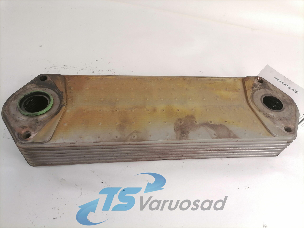Scania Engine oil cooler 1543688 - Двигател и части за Камион: снимка 2 Scania Engine oil cooler 1543688 - Двигател и части за Камион: снимка 2