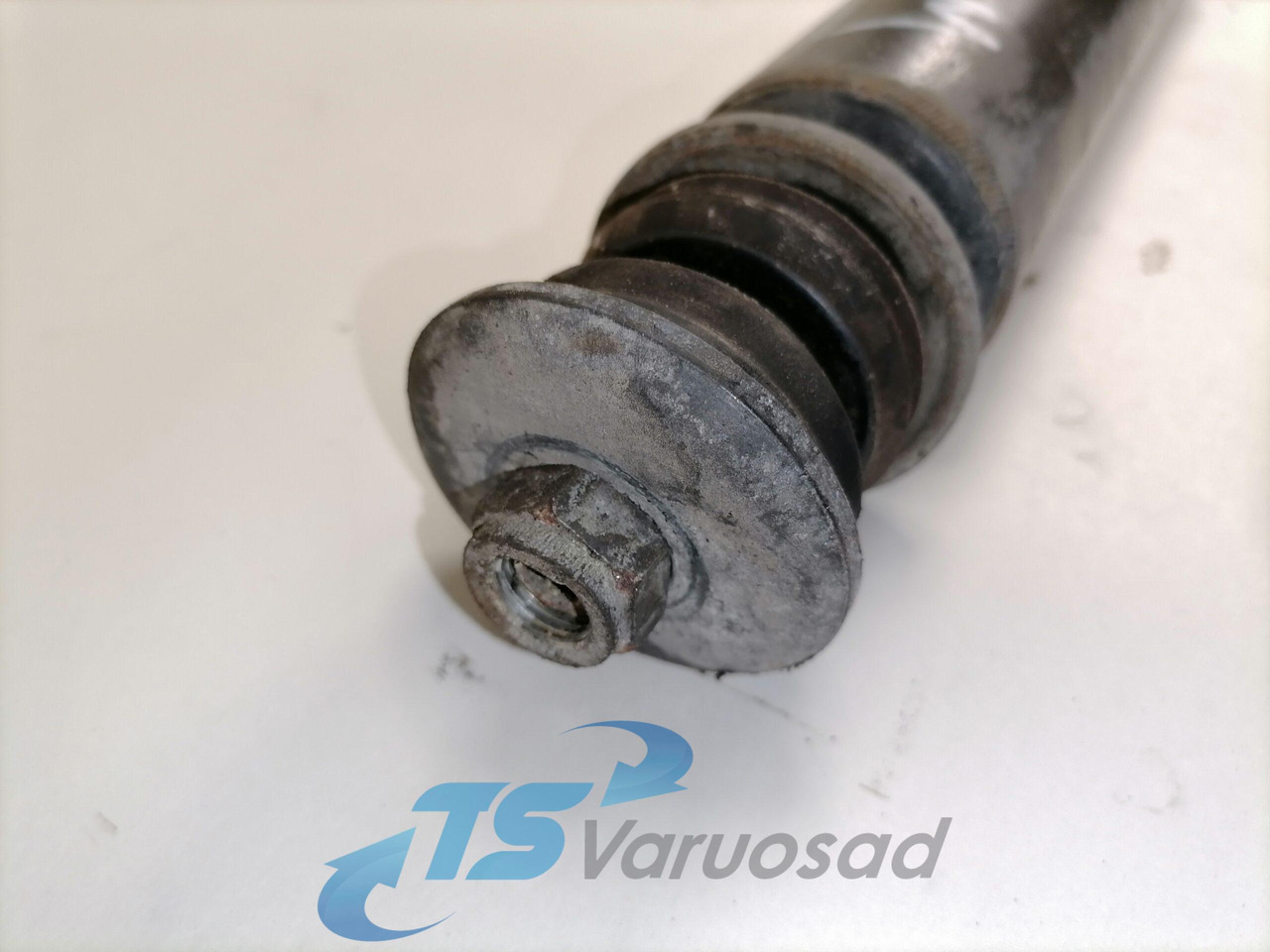 Scania First axel shock absorber T1330 - Амортизатор за Камион: снимка 3 Scania First axel shock absorber T1330 - Амортизатор за Камион: снимка 3