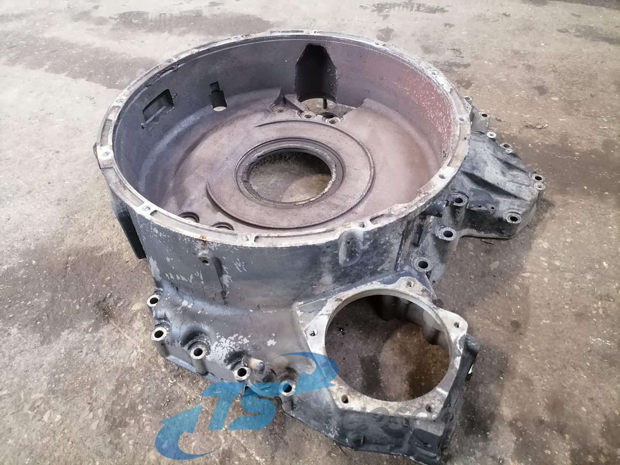Scania Flywheel housing 1520268 - Маховик за Камион: снимка 3 Scania Flywheel housing 1520268 - Маховик за Камион: снимка 3