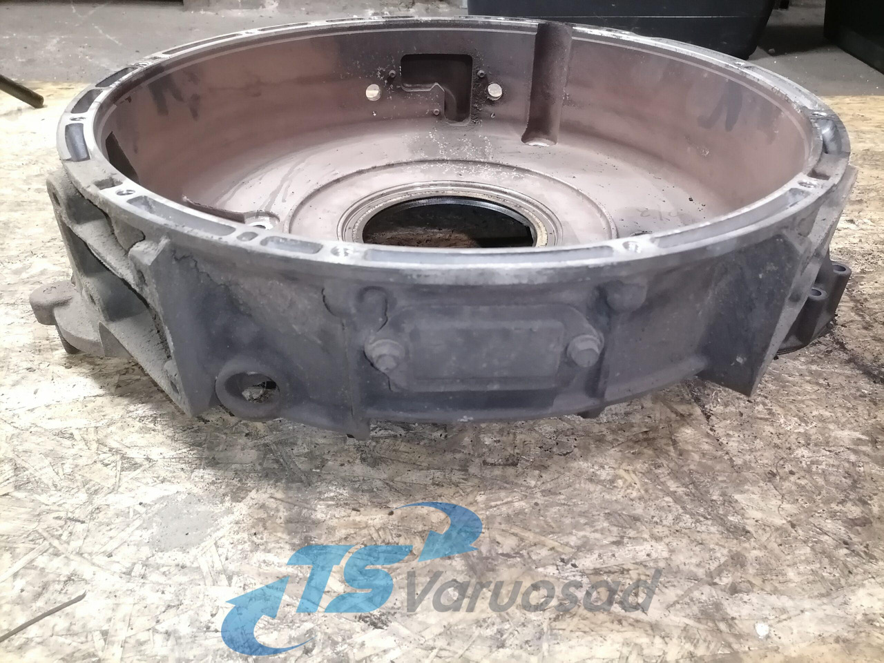 Scania Flywheel housing 1940447 - Маховик за Камион: снимка 5 Scania Flywheel housing 1940447 - Маховик за Камион: снимка 5