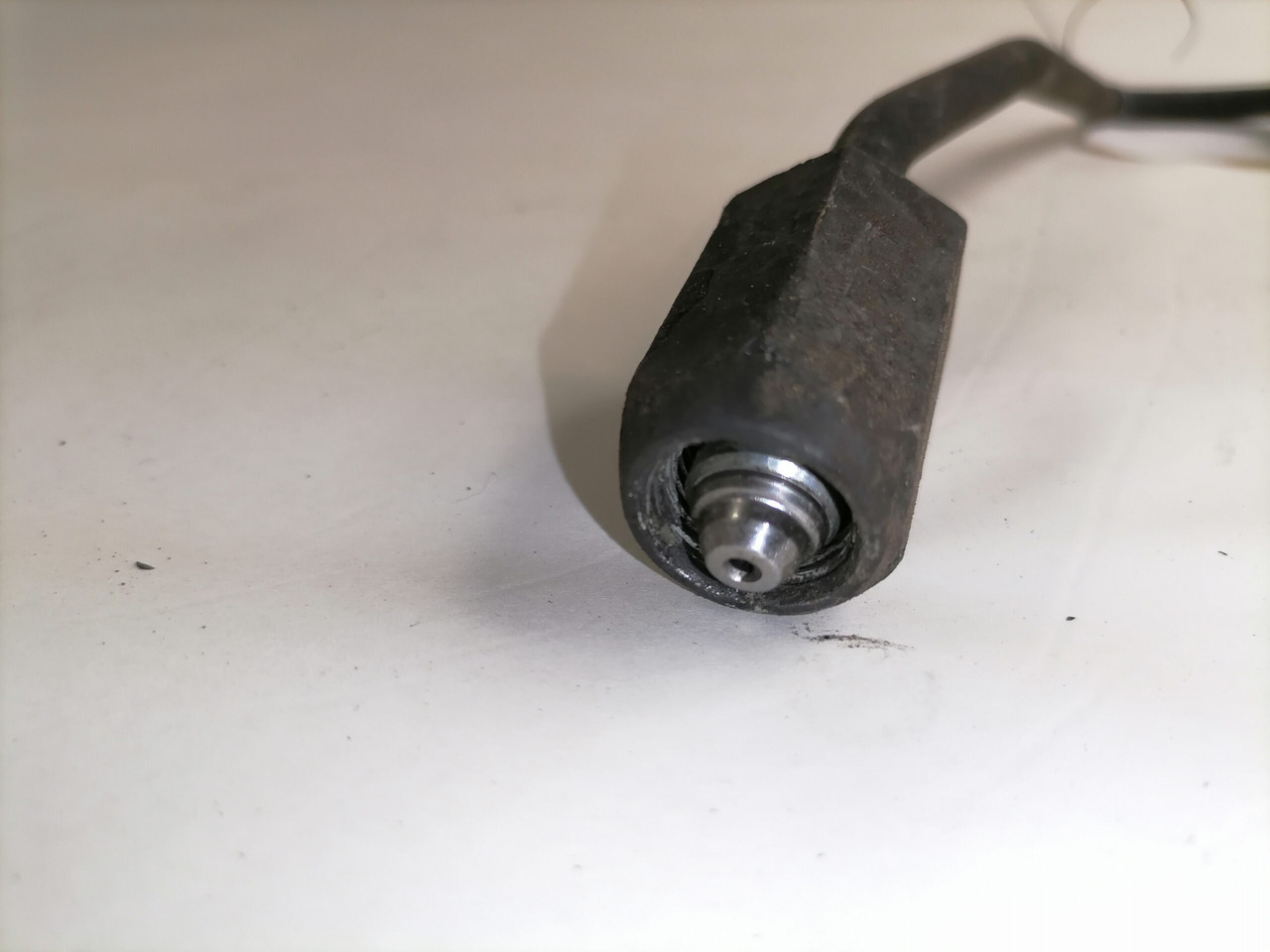 Scania Fuel pipe 1860541 - Горивна система за Камион: снимка 2 Scania Fuel pipe 1860541 - Горивна система за Камион: снимка 2