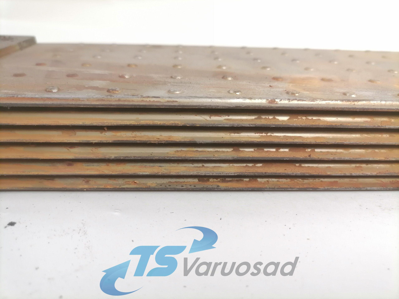 Scania Gerabox oil cooler 1753112 - Скоростна кутия и части за Камион: снимка 3 Scania Gerabox oil cooler 1753112 - Скоростна кутия и части за Камион: снимка 3