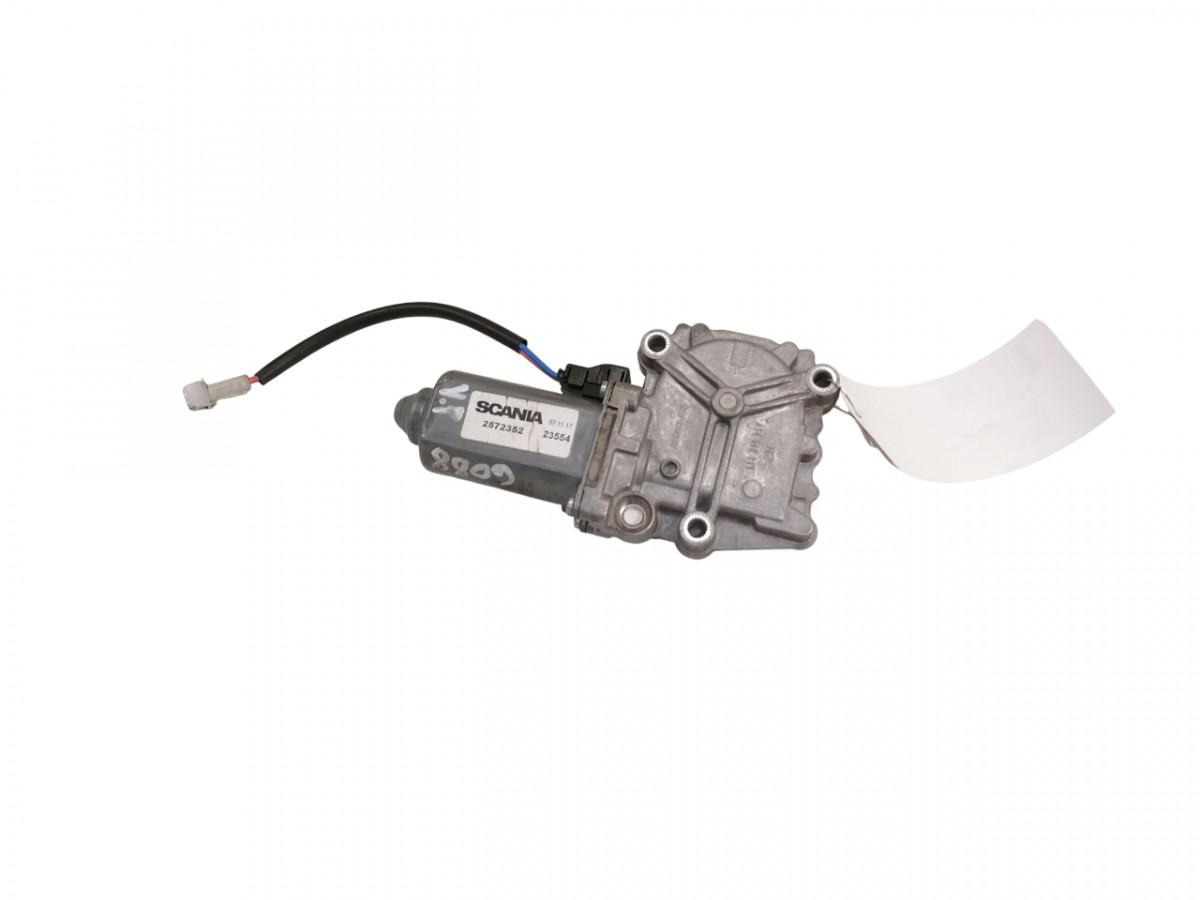 Scania Glass lift 2572352 - Стъкло и части за Камион: снимка 1 Scania Glass lift 2572352 - Стъкло и части за Камион: снимка 1