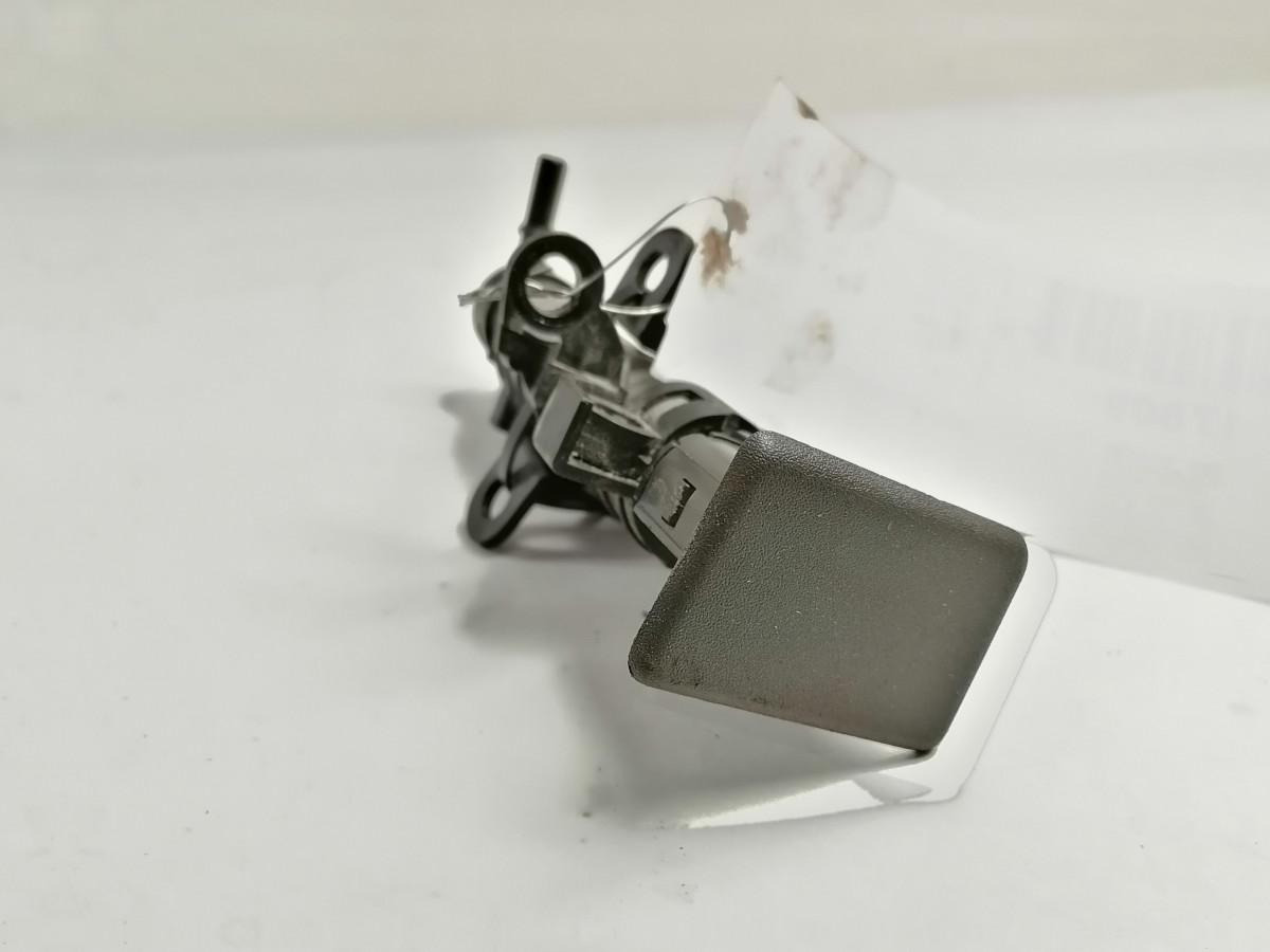 Scania Headlight washer system 1883637 - Чистачка за Камион: снимка 4 Scania Headlight washer system 1883637 - Чистачка за Камион: снимка 4