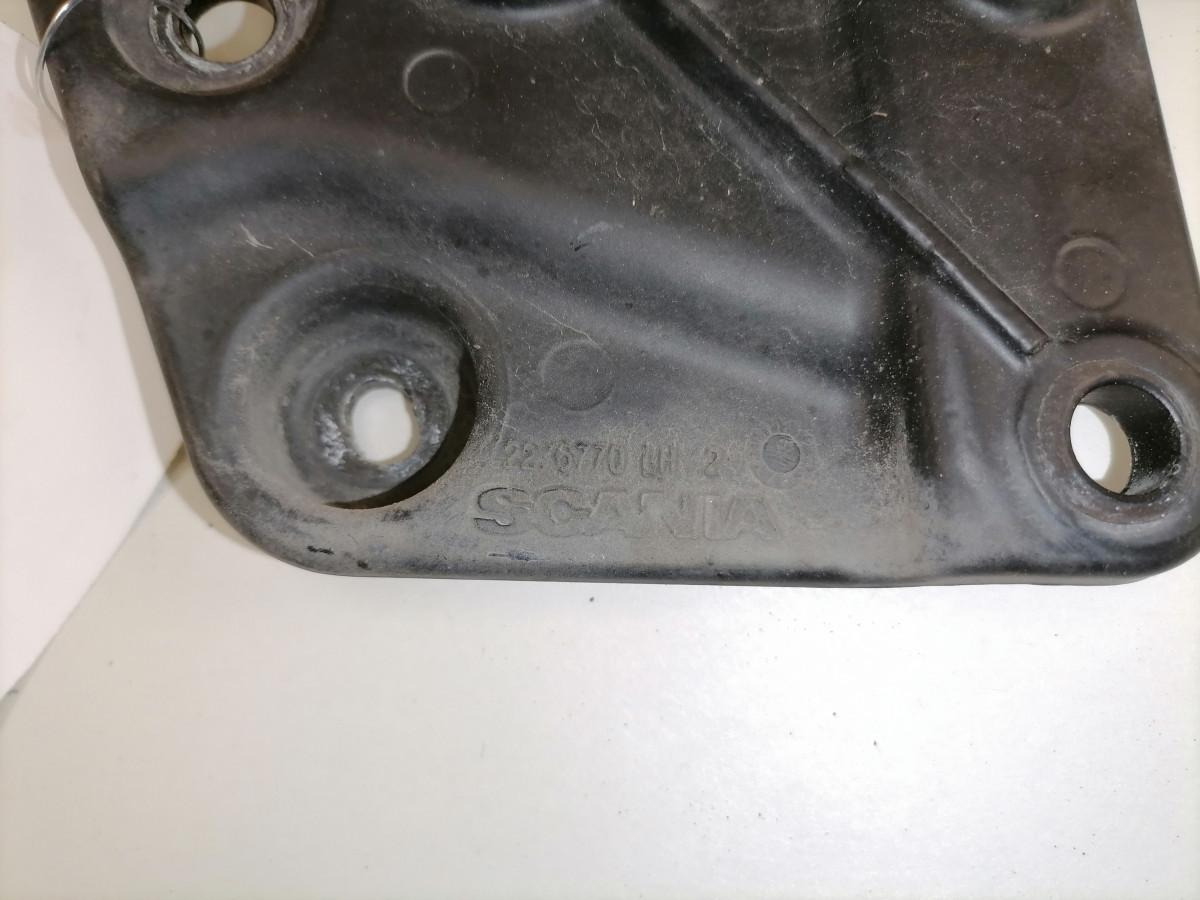 Scania Iluvõre kandurhing 2276770 - Радиаторна решетка за Камион: снимка 4 Scania Iluvõre kandurhing 2276770 - Радиаторна решетка за Камион: снимка 4
