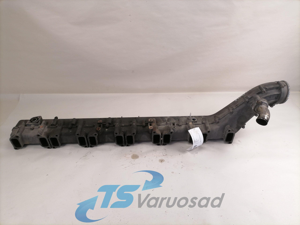 Scania Intake mainfold 1893329 - Всмукателен колектор за Камион: снимка 5 Scania Intake mainfold 1893329 - Всмукателен колектор за Камион: снимка 5