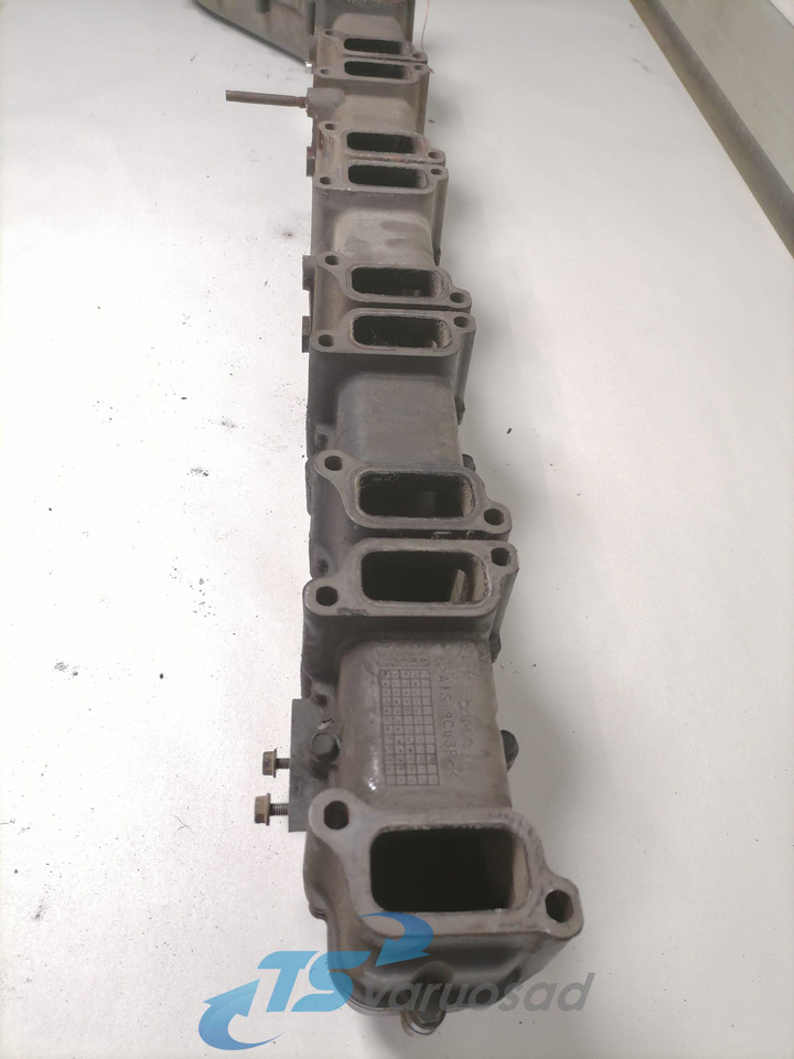 Scania Intake mainfold 1893329 - Всмукателен колектор за Камион: снимка 3 Scania Intake mainfold 1893329 - Всмукателен колектор за Камион: снимка 3