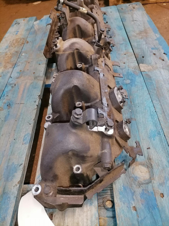 Scania Intake mainfold 2360430 - Всмукателен колектор за Камион: снимка 2 Scania Intake mainfold 2360430 - Всмукателен колектор за Камион: снимка 2