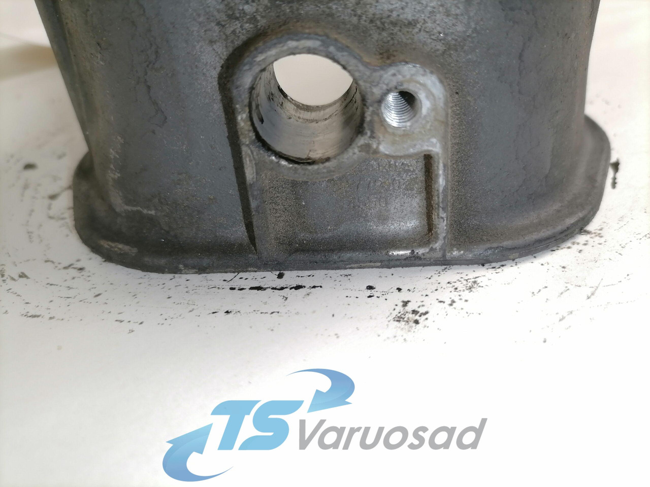 Scania Ladder frame 1880754 - Глава на блока за Камион: снимка 3 Scania Ladder frame 1880754 - Глава на блока за Камион: снимка 3
