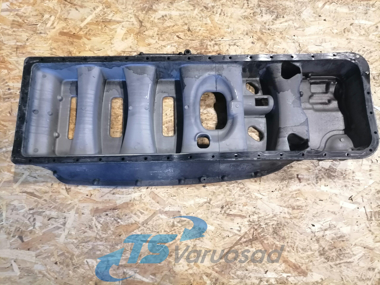 Scania Ladder frame 1942851 - Маслена вана за Камион: снимка 2 Scania Ladder frame 1942851 - Маслена вана за Камион: снимка 2
