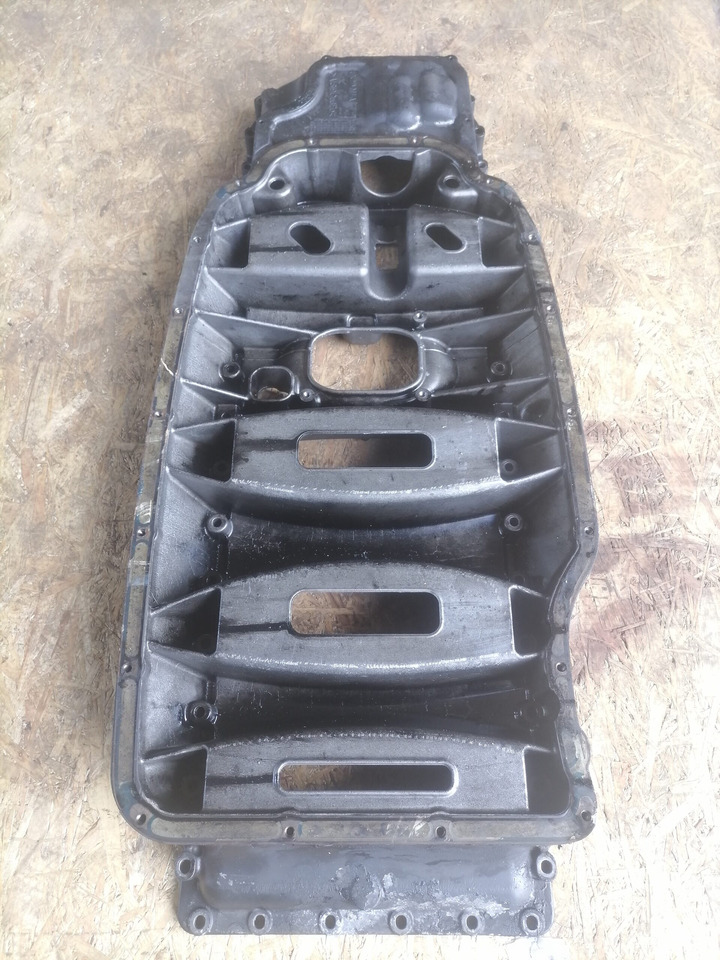 Scania Ladder frame 1942851 - Маслена вана за Камион: снимка 4 Scania Ladder frame 1942851 - Маслена вана за Камион: снимка 4