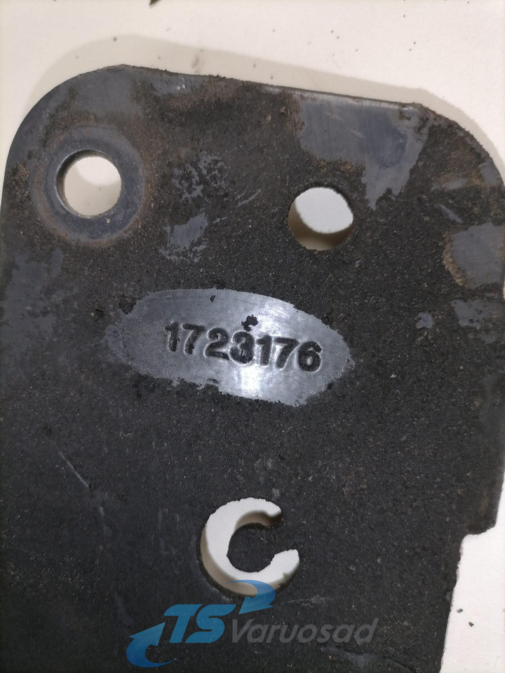 Scania Mudguard bracket 1723176 - Универсална част за Камион: снимка 2 Scania Mudguard bracket 1723176 - Универсална част за Камион: снимка 2