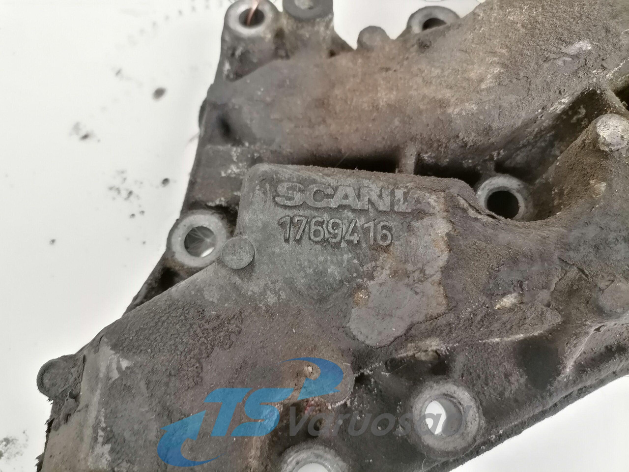 Scania Oil filter unit 1769416 - Двигател и части за Камион: снимка 3 Scania Oil filter unit 1769416 - Двигател и части за Камион: снимка 3