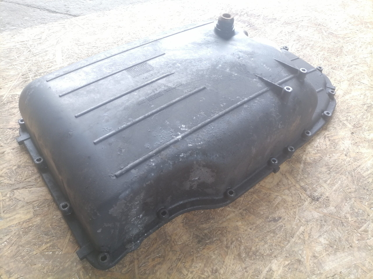 Scania Oil sump 2023780 - Маслена вана за Камион: снимка 4 Scania Oil sump 2023780 - Маслена вана за Камион: снимка 4