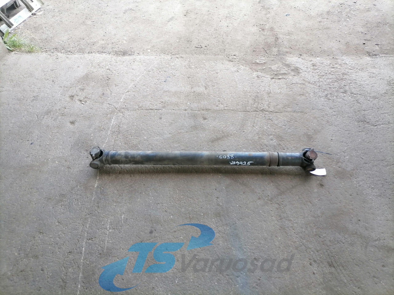 Scania Propeller shaft 1758600 - Карданні вали за Камион: снимка 1 Scania Propeller shaft 1758600 - Карданні вали за Камион: снимка 1