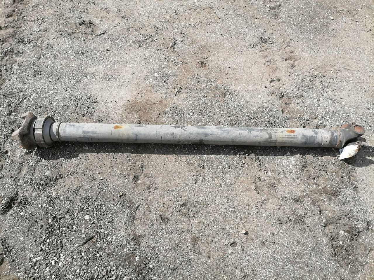 Scania Propeller shaft 1758892 - Карданні вали за Камион: снимка 2 Scania Propeller shaft 1758892 - Карданні вали за Камион: снимка 2