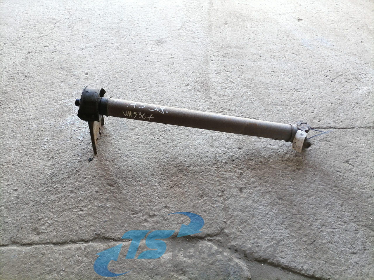 Scania Propeller shaft 1758978 - Карданні вали за Камион: снимка 1 Scania Propeller shaft 1758978 - Карданні вали за Камион: снимка 1
