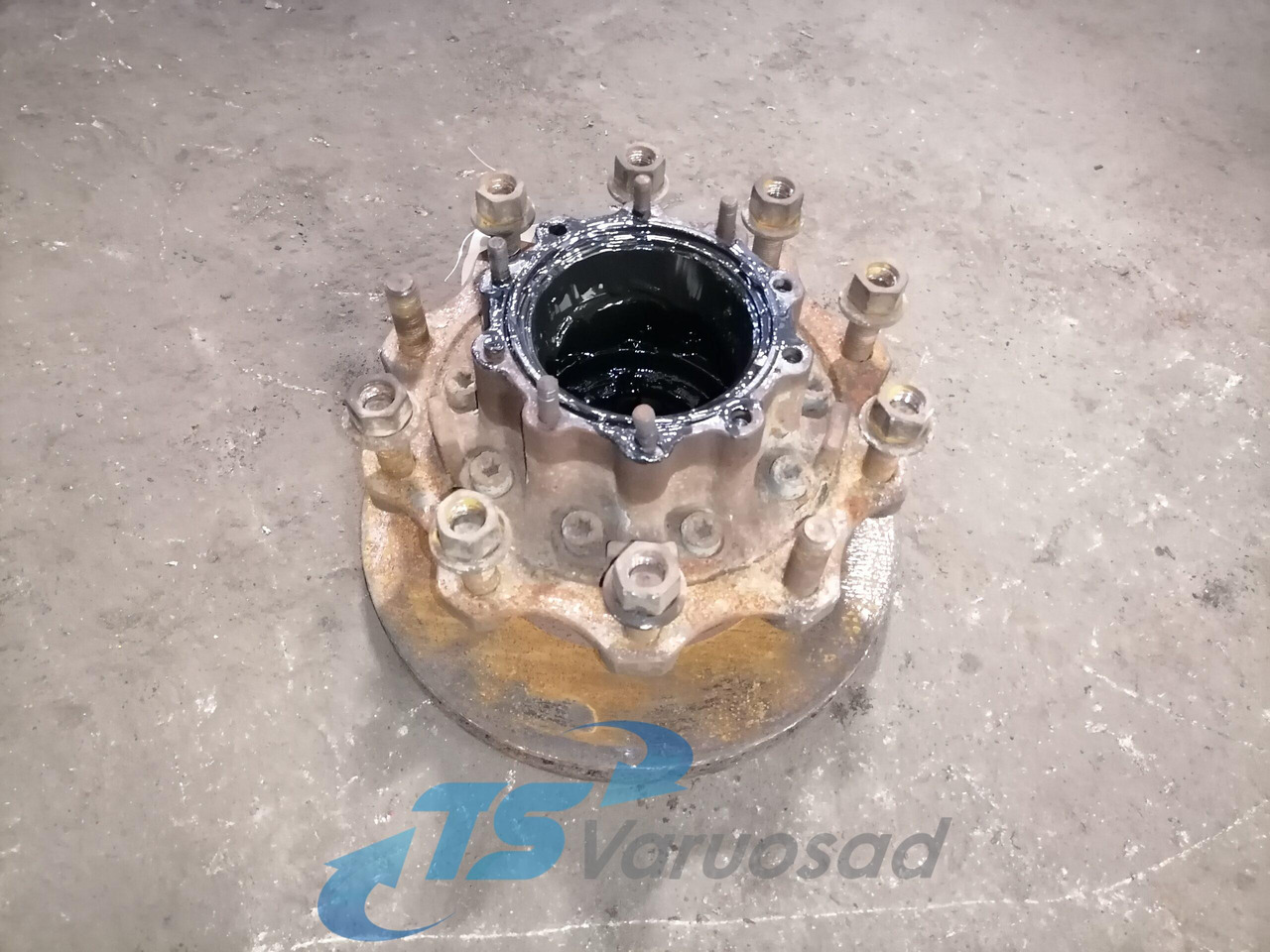 Scania Rattarumm 1724790 - Ступица за Камион: снимка 1 Scania Rattarumm 1724790 - Ступица за Камион: снимка 1