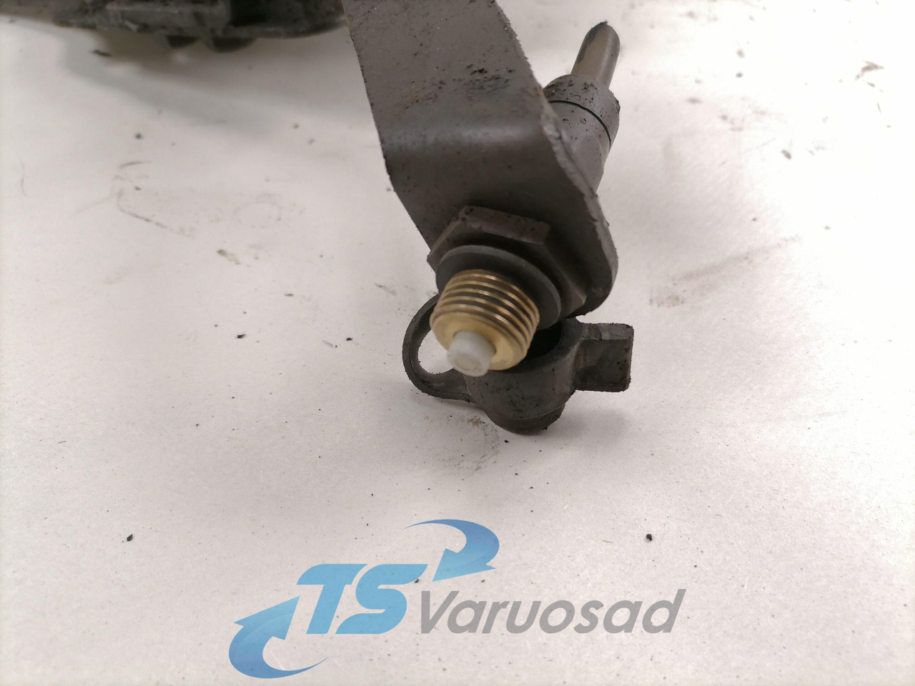 Scania Roolisüsteemi õlimahuti kandur 1446713 - Кормилен маркуч за Камион: снимка 3 Scania Roolisüsteemi õlimahuti kandur 1446713 - Кормилен маркуч за Камион: снимка 3