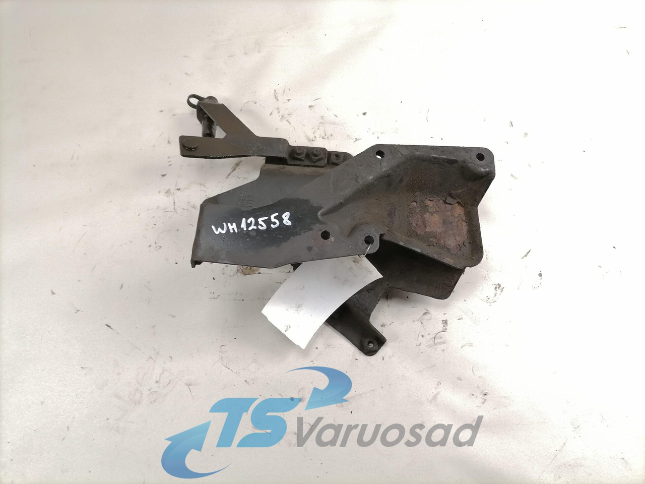Scania Roolisüsteemi õlimahuti kandur 1446713 - Кормилен маркуч за Камион: снимка 1 Scania Roolisüsteemi õlimahuti kandur 1446713 - Кормилен маркуч за Камион: снимка 1