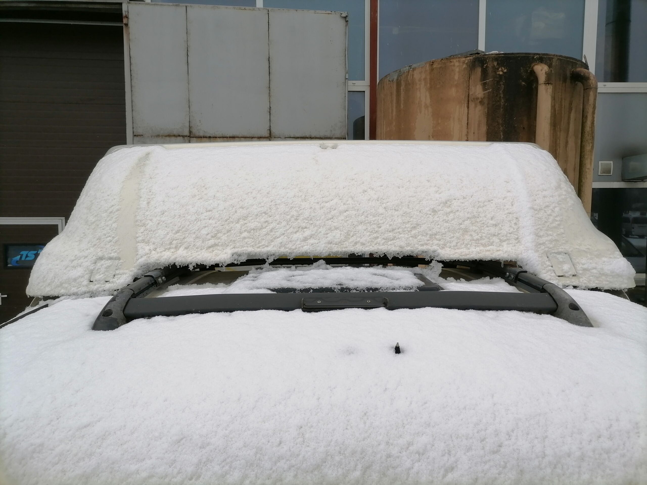 Scania Scania cab wind deflector, roof 1757973 - Аеродинамика/ Спойлер за Камион: снимка 2 Scania Scania cab wind deflector, roof 1757973 - Аеродинамика/ Спойлер за Камион: снимка 2