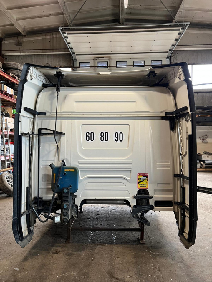 Scania Scania kabiin CR20N CR20N - Кабина и интериор за Камион: снимка 3 Scania Scania kabiin CR20N CR20N - Кабина и интериор за Камион: снимка 3