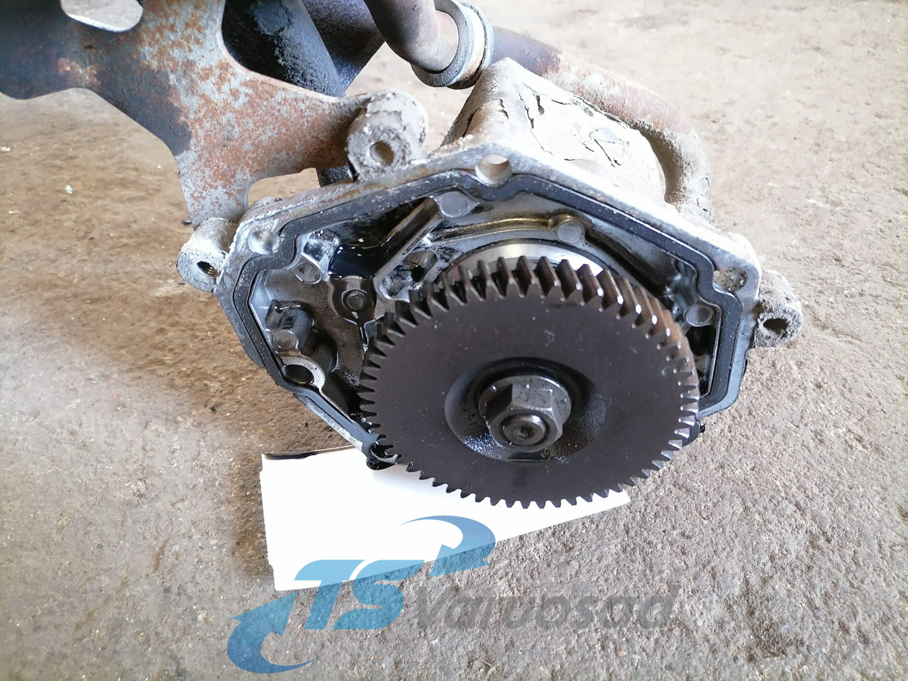 Scania Steering hydraulic pump 1457710 - Помпа на хидроусилвателя за Камион: снимка 3 Scania Steering hydraulic pump 1457710 - Помпа на хидроусилвателя за Камион: снимка 3