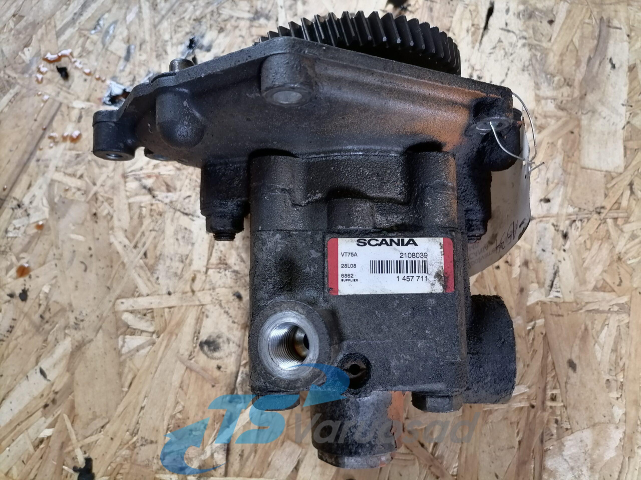 Scania Steering hydraulic pump 2108039 - Помпа на хидроусилвателя за Камион: снимка 4 Scania Steering hydraulic pump 2108039 - Помпа на хидроусилвателя за Камион: снимка 4