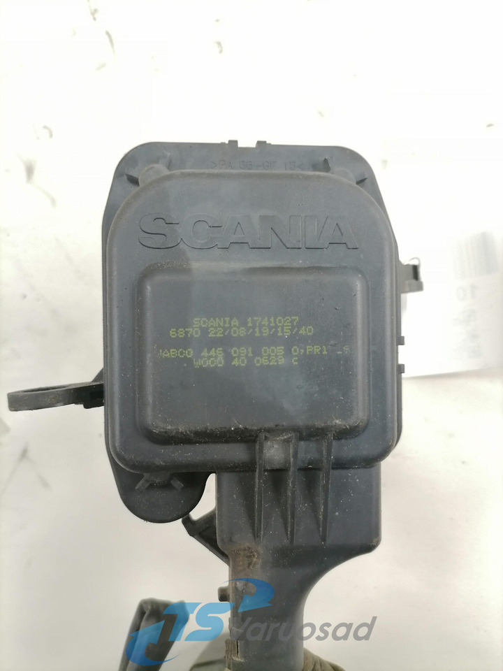 Scania Water valve 1741027 - Отопление/ Вентилация за Камион: снимка 2 Scania Water valve 1741027 - Отопление/ Вентилация за Камион: снимка 2