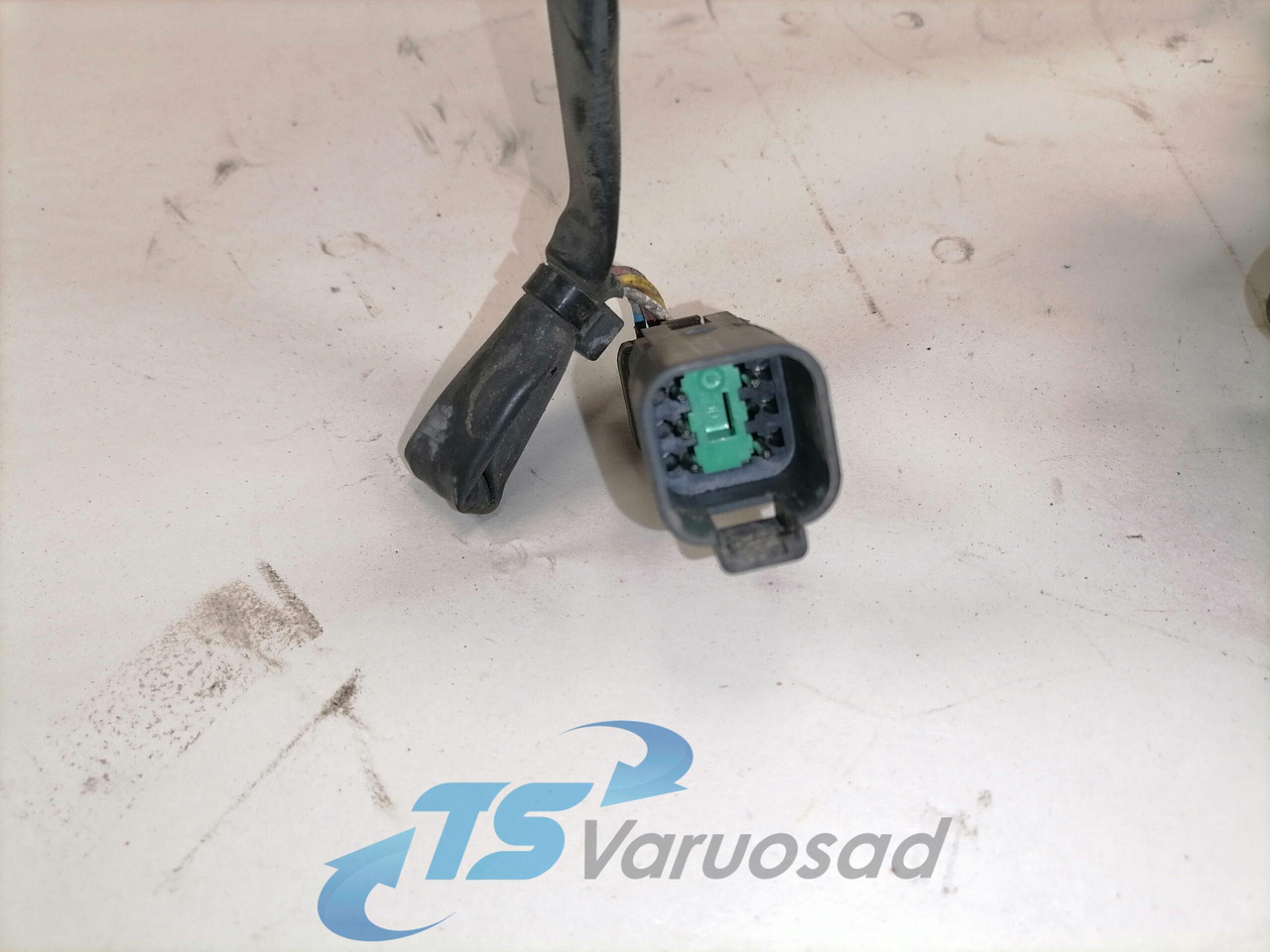 Scania Water valve 1741027 - Отопление/ Вентилация за Камион: снимка 4 Scania Water valve 1741027 - Отопление/ Вентилация за Камион: снимка 4