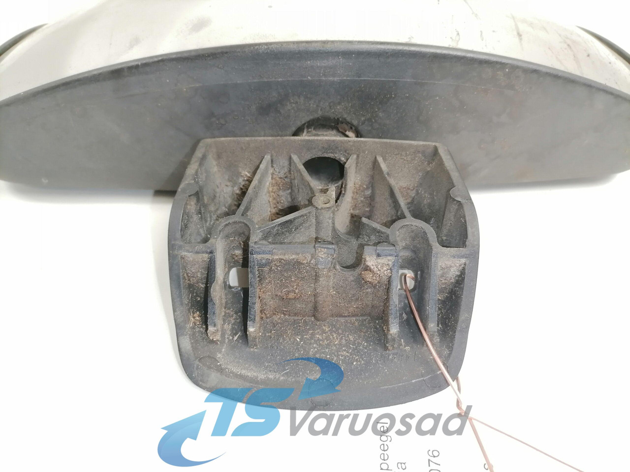 Scania Wheel mirror 1484076 - Огледало за задно виждане за Камион: снимка 4 Scania Wheel mirror 1484076 - Огледало за задно виждане за Камион: снимка 4