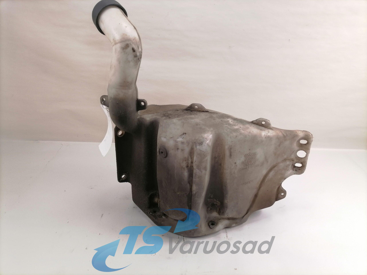 Scania Windscreen washer fluid tank 1772662 - Чистачка за Камион: снимка 5 Scania Windscreen washer fluid tank 1772662 - Чистачка за Камион: снимка 5