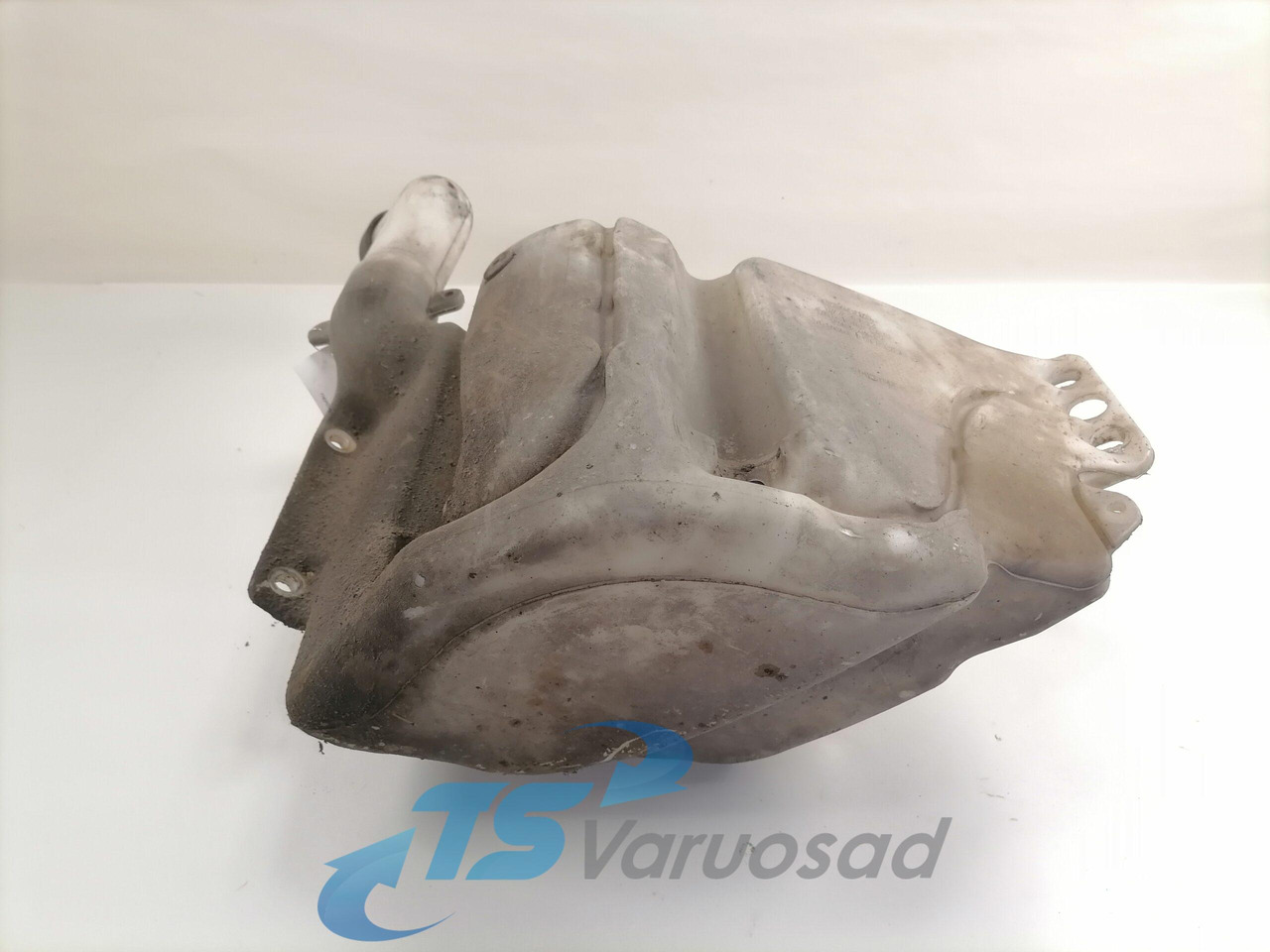 Scania Windscreen washer fluid tank 1772662 - Чистачка за Камион: снимка 3 Scania Windscreen washer fluid tank 1772662 - Чистачка за Камион: снимка 3