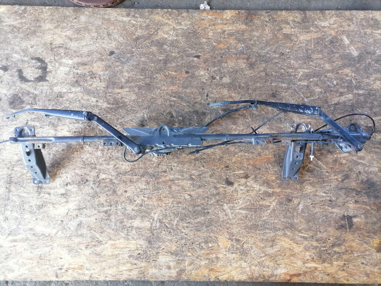 Scania Wiper frame 1765183 - Чистачка за Камион: снимка 2 Scania Wiper frame 1765183 - Чистачка за Камион: снимка 2