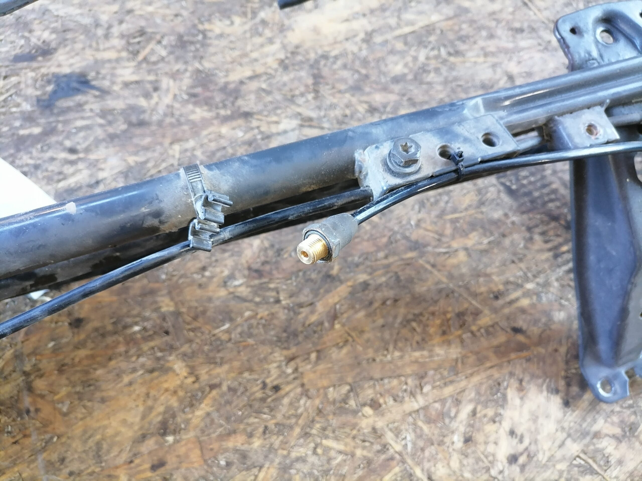 Scania Wiper frame 1765183 - Чистачка за Камион: снимка 3 Scania Wiper frame 1765183 - Чистачка за Камион: снимка 3