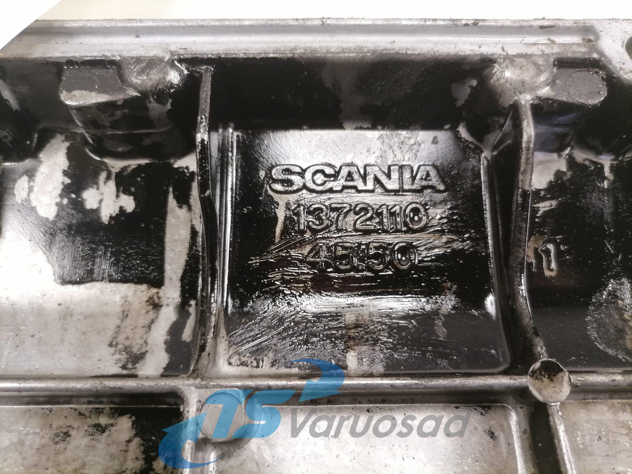 Scania engine side cover 1372110 - Двигател и части за Камион: снимка 3 Scania engine side cover 1372110 - Двигател и части за Камион: снимка 3