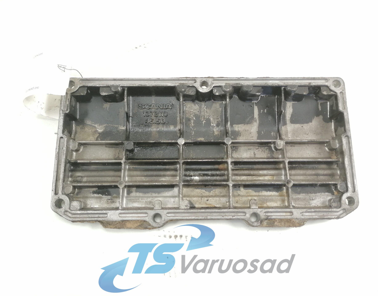 Scania engine side cover 1372110 - Двигател и части за Камион: снимка 2 Scania engine side cover 1372110 - Двигател и части за Камион: снимка 2