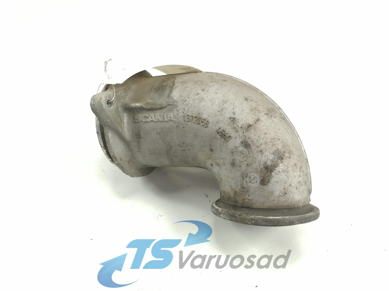 Scania intercooler pipe 1372058 - Интеркулер за Камион: снимка 1 Scania intercooler pipe 1372058 - Интеркулер за Камион: снимка 1