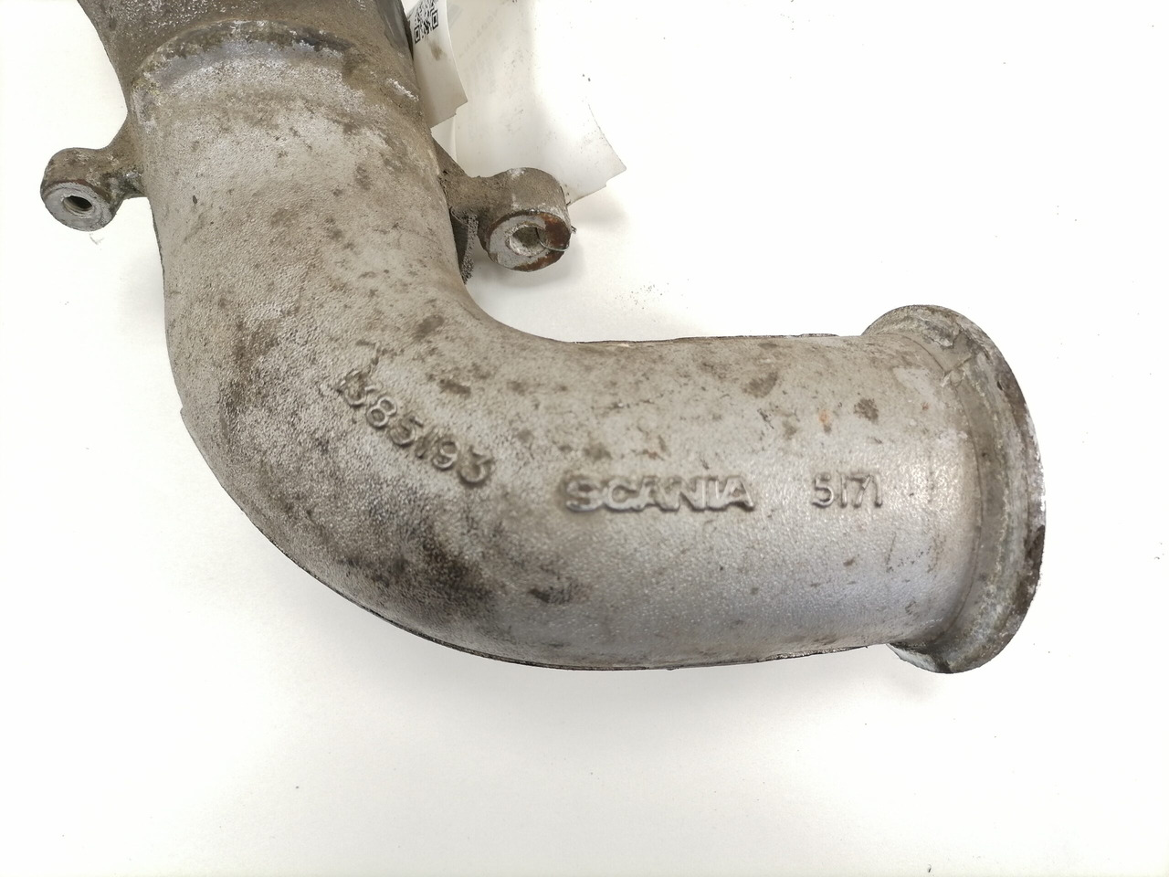 Scania intercooler pipe 1385193 - Интеркулер за Камион: снимка 3 Scania intercooler pipe 1385193 - Интеркулер за Камион: снимка 3