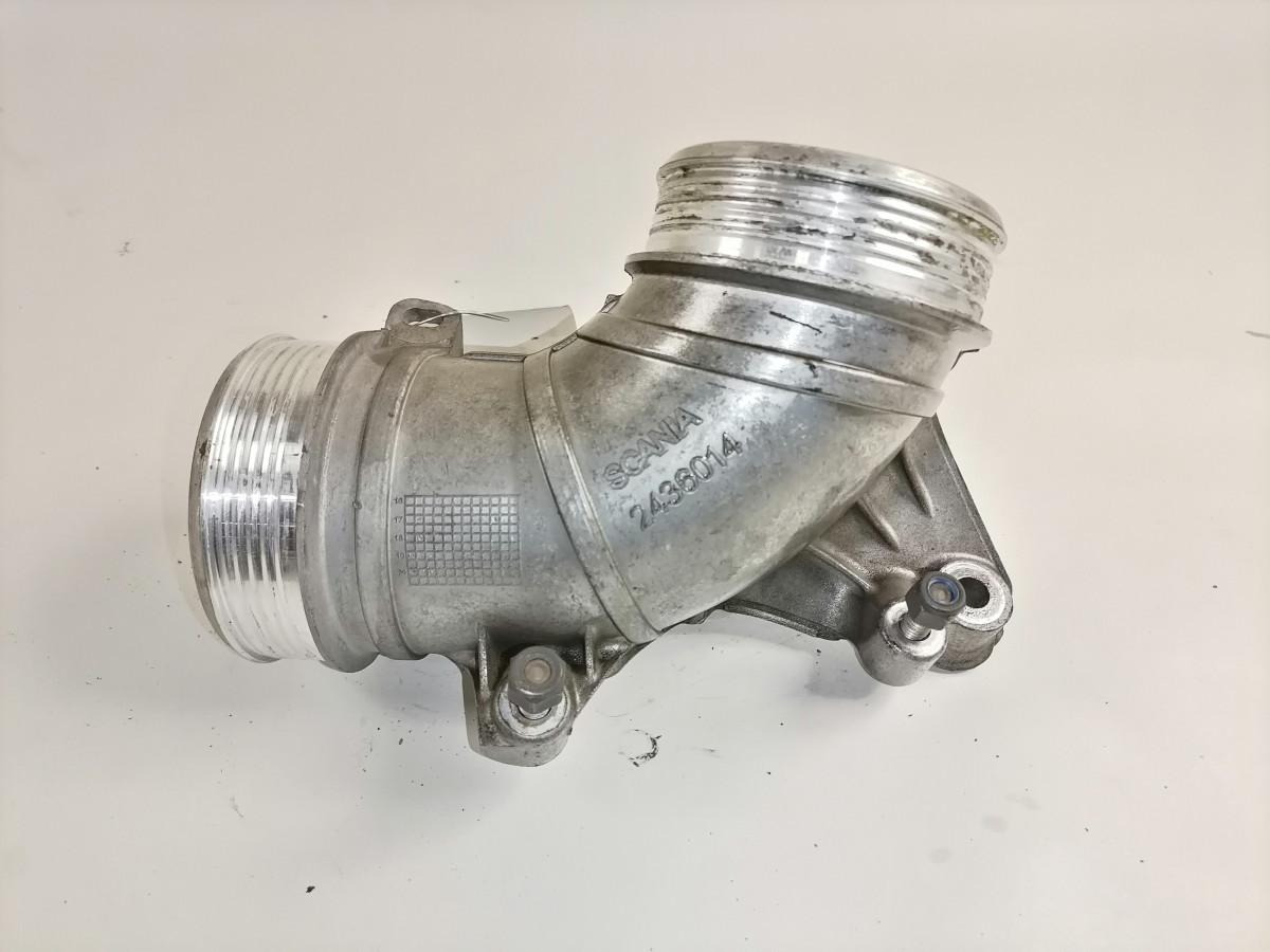 Scania intercooler pipe 2436014 - Интеркулер за Камион: снимка 4 Scania intercooler pipe 2436014 - Интеркулер за Камион: снимка 4