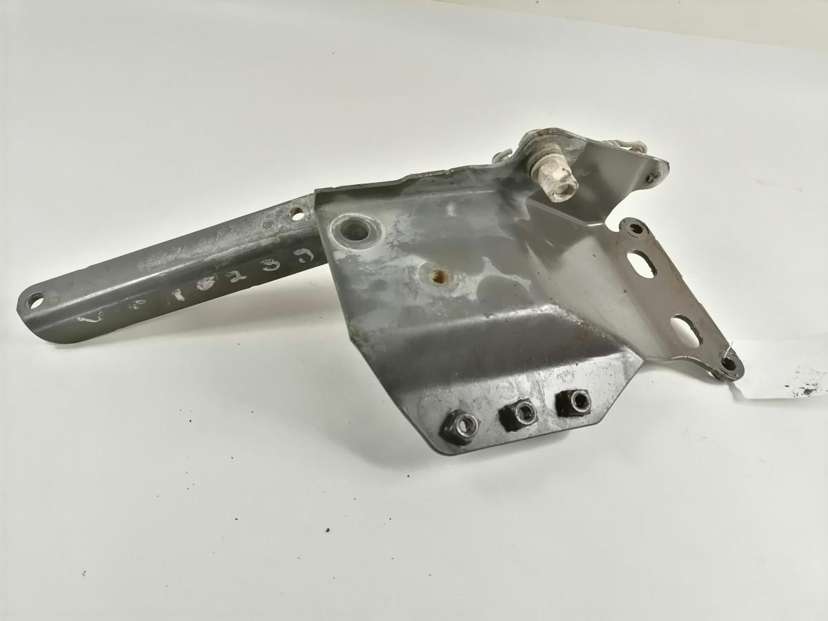 Scania lower grille carrier hinge 1785549 - Радиаторна решетка за Камион: снимка 3 Scania lower grille carrier hinge 1785549 - Радиаторна решетка за Камион: снимка 3