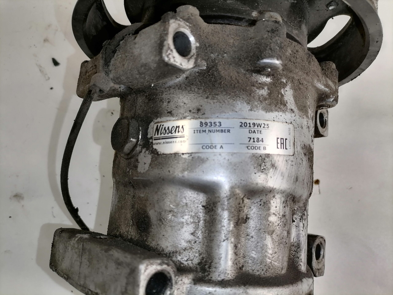 Volvo A/C compressor 89353 - Отопление/ Вентилация за Камион: снимка 4 Volvo A/C compressor 89353 - Отопление/ Вентилация за Камион: снимка 4
