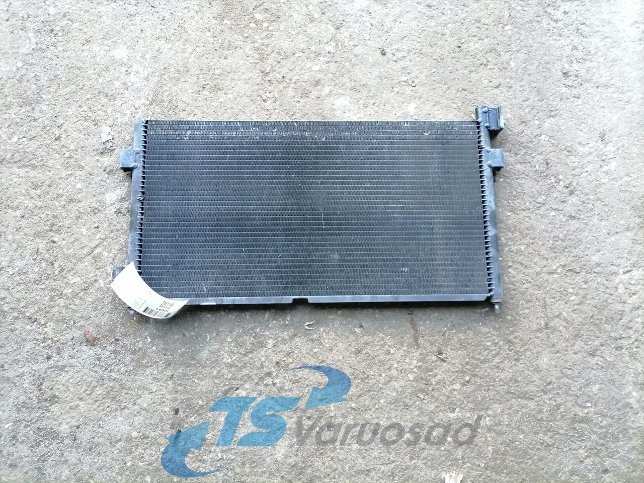 Volvo A/C radiator 21086304 - Отопление/ Вентилация за Камион: снимка 2 Volvo A/C radiator 21086304 - Отопление/ Вентилация за Камион: снимка 2