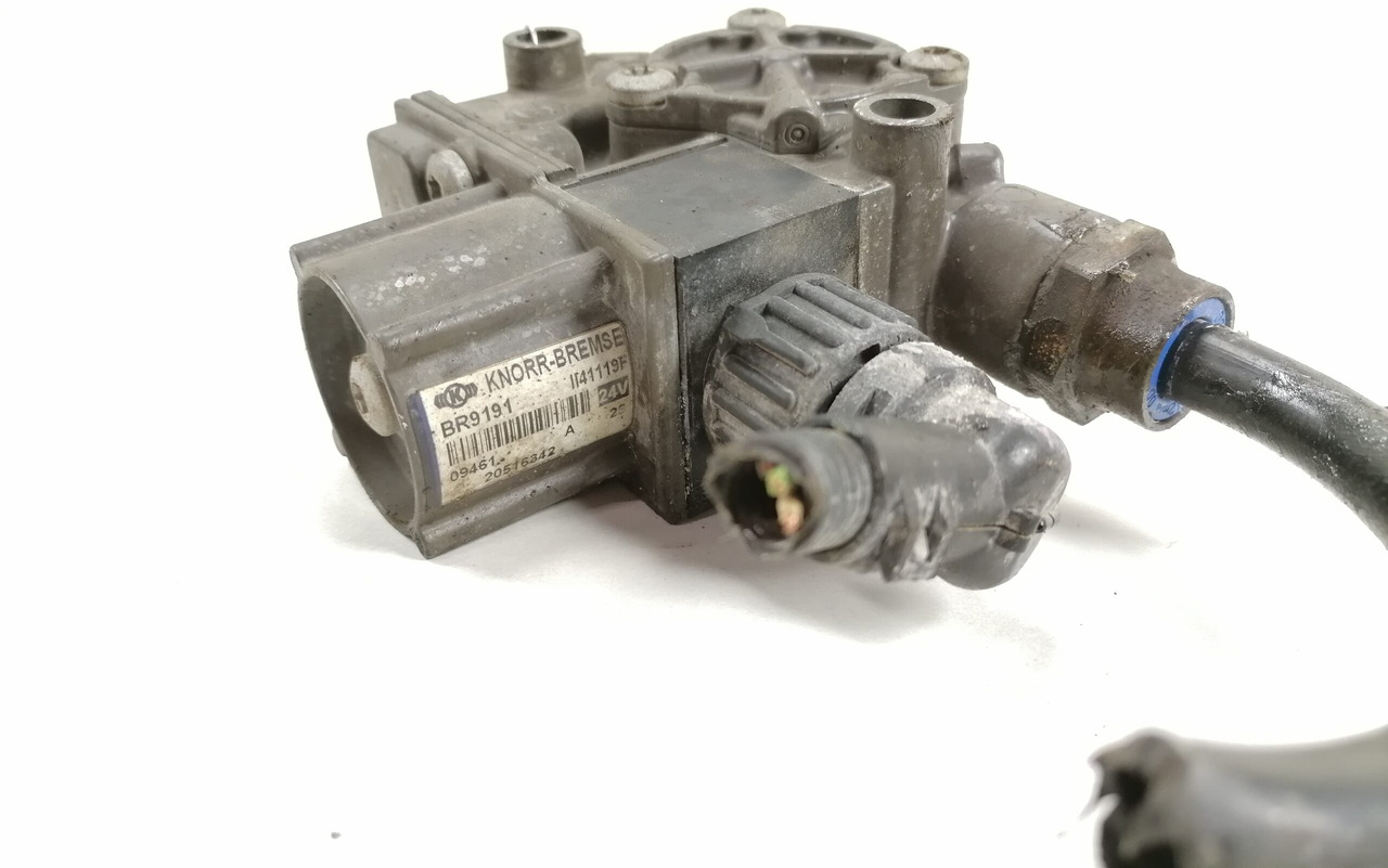 Volvo ABS brake valve 20516342 - Спирачен клапан за Камион: снимка 3 Volvo ABS brake valve 20516342 - Спирачен клапан за Камион: снимка 3