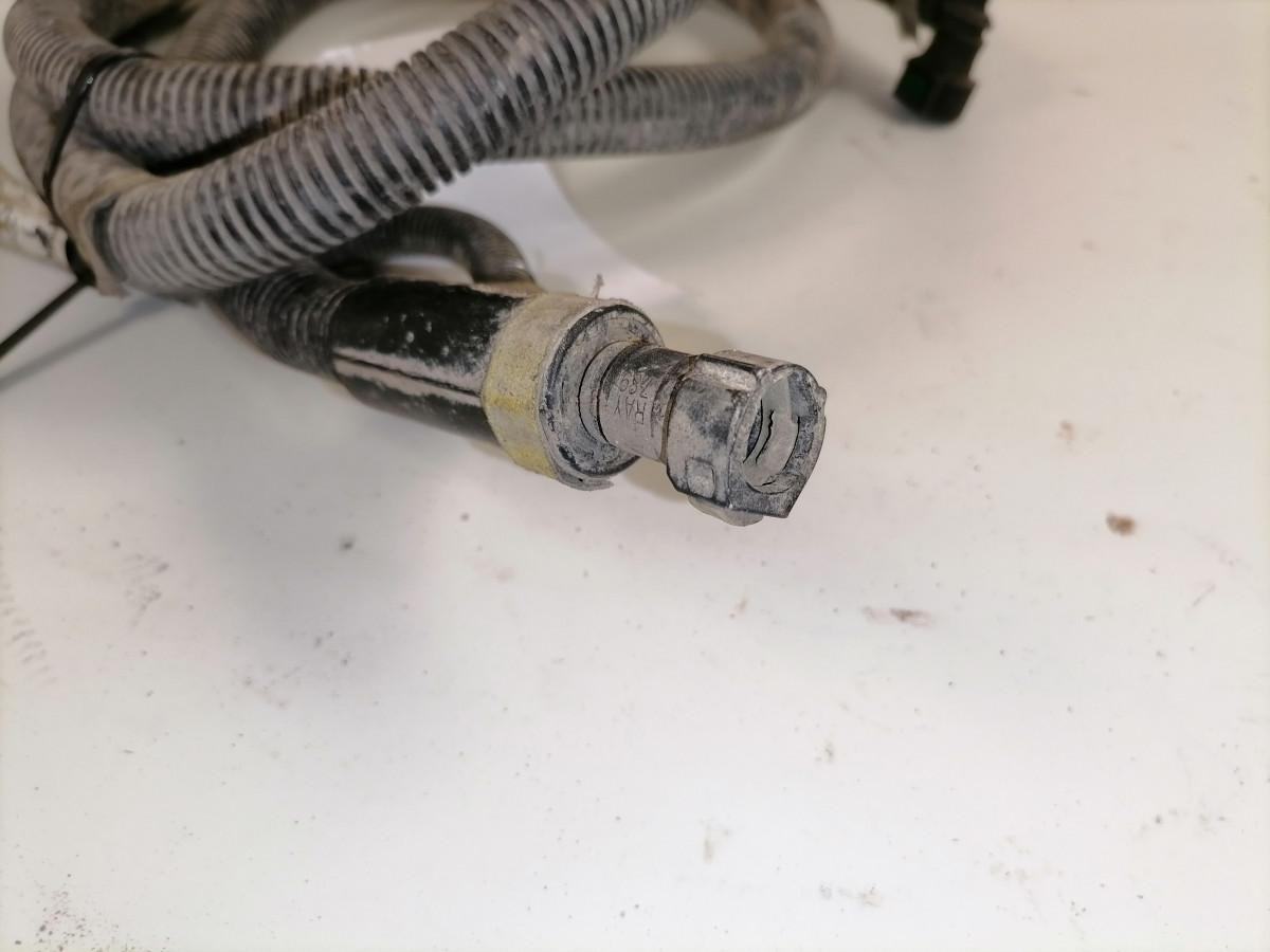 Volvo ADBlue kaabel 20927930 - Горивна система за Камион: снимка 2 Volvo ADBlue kaabel 20927930 - Горивна система за Камион: снимка 2