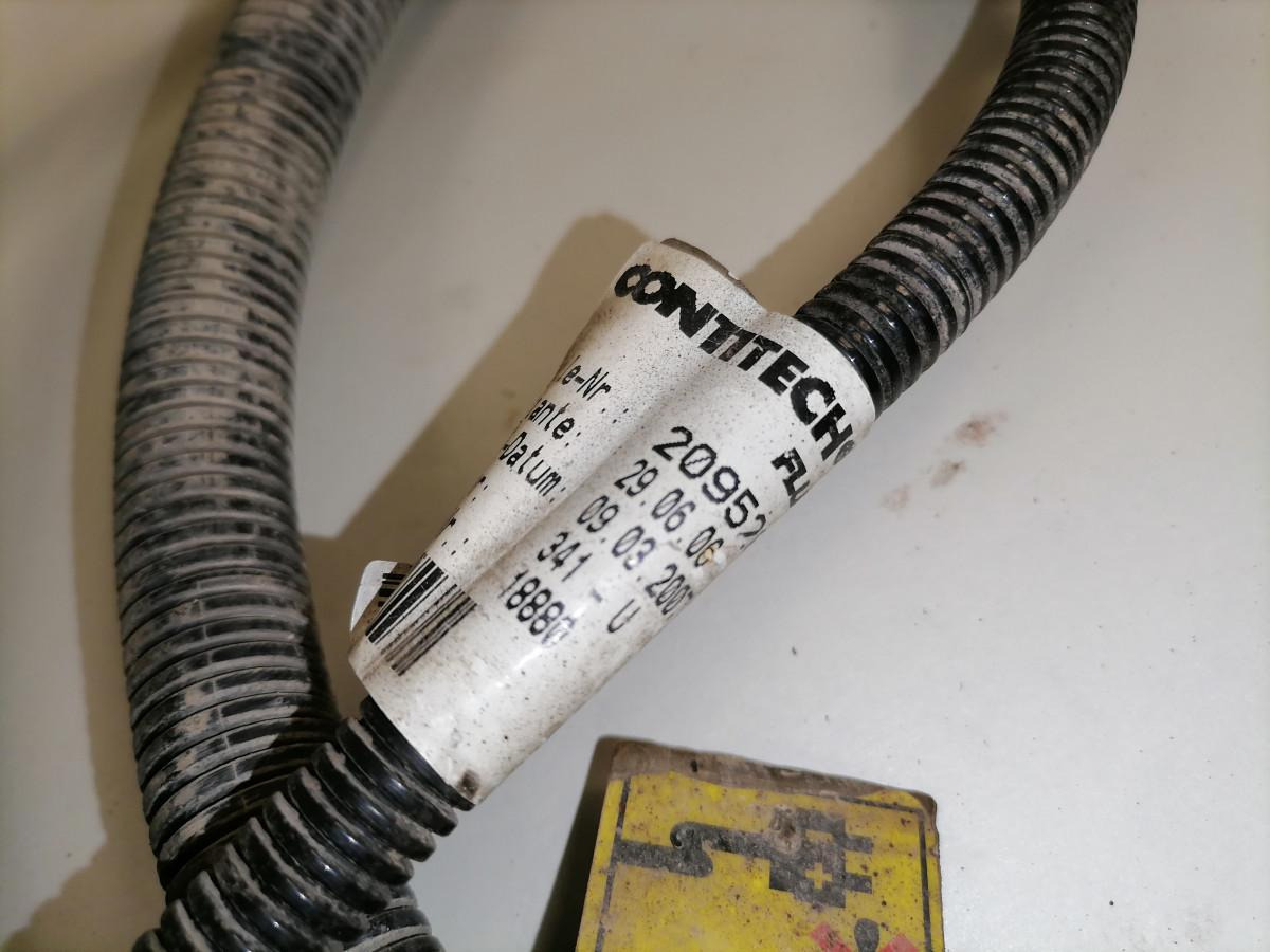 Volvo Ad Blue cable 20952899 - Горивна система за Камион: снимка 4 Volvo Ad Blue cable 20952899 - Горивна система за Камион: снимка 4